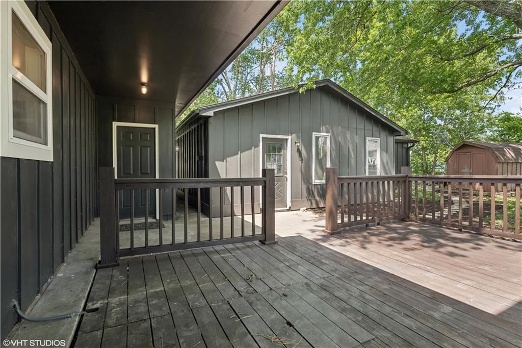702 E Market Street — photo 39