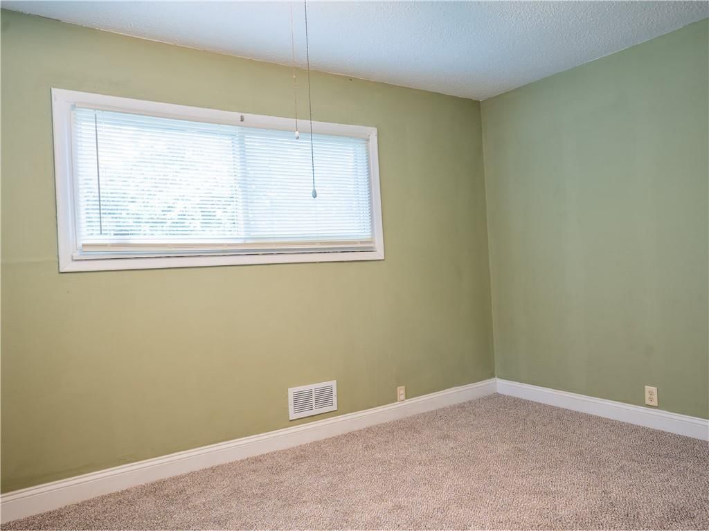 10814 Newton Avenue — photo 14