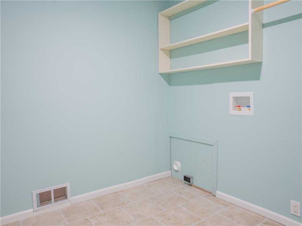 10814 Newton Avenue — photo 22