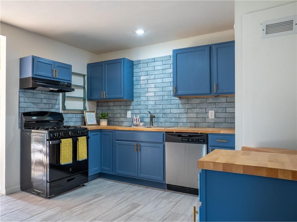 10814 Newton Avenue — photo 30