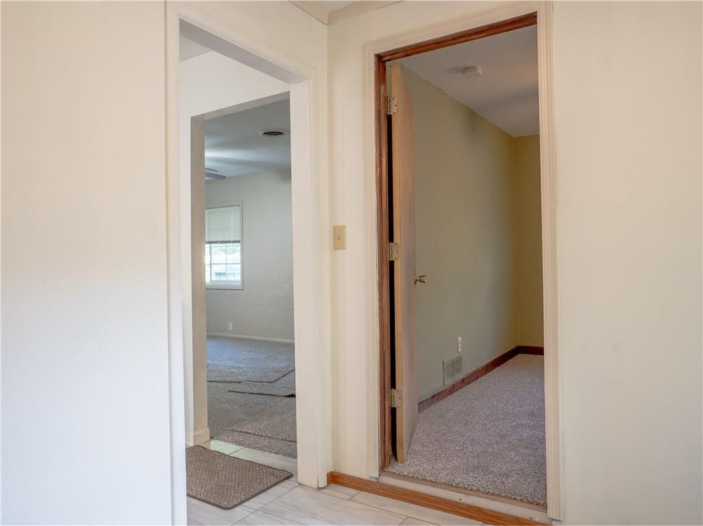 10814 Newton Avenue — photo 34