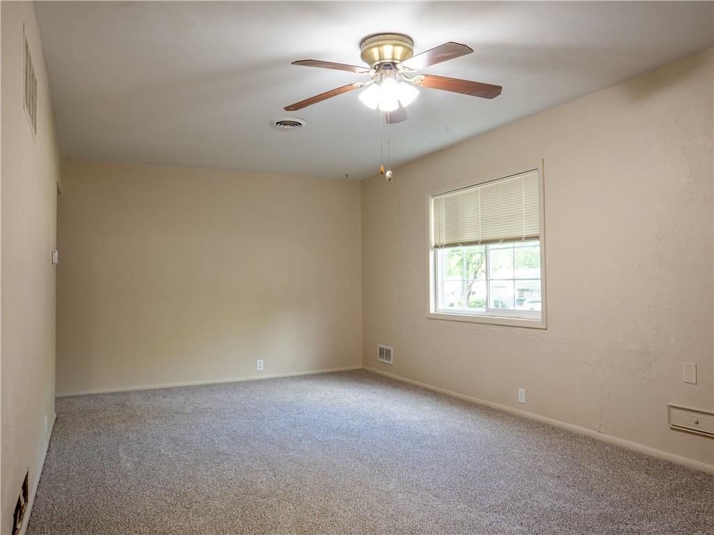 10814 Newton Avenue — photo 10