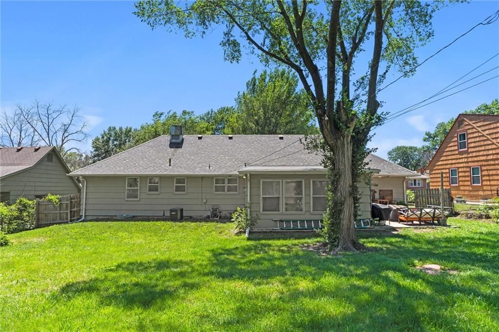 13617 Applewood Drive — photo 21