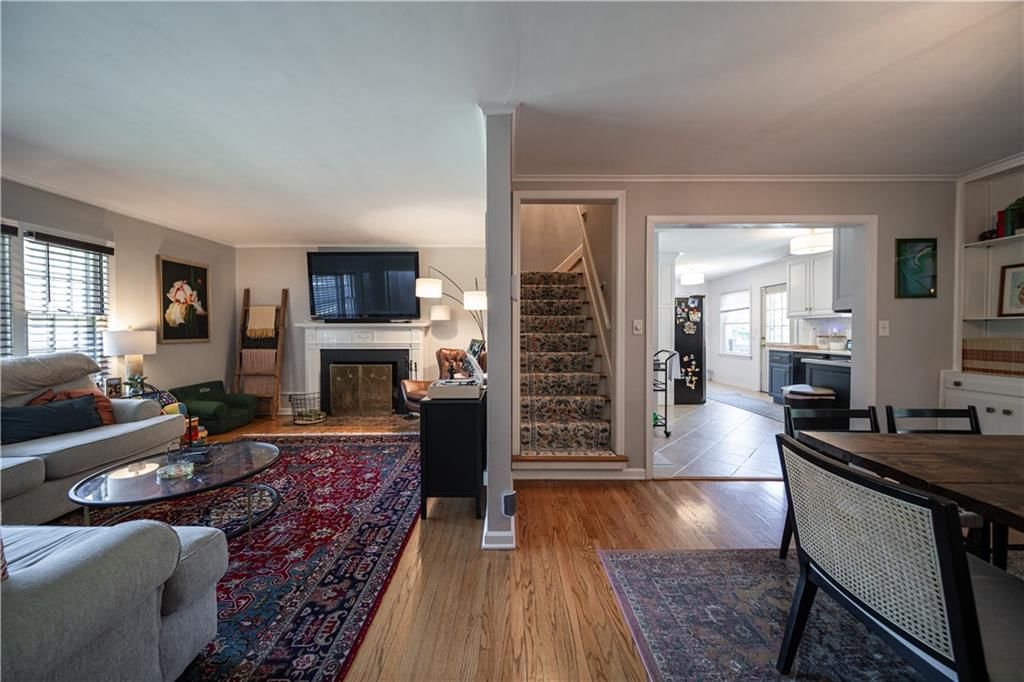 404 E 65th Terrace — photo 10