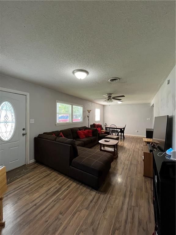 17233 Chestnut Drive — photo 2