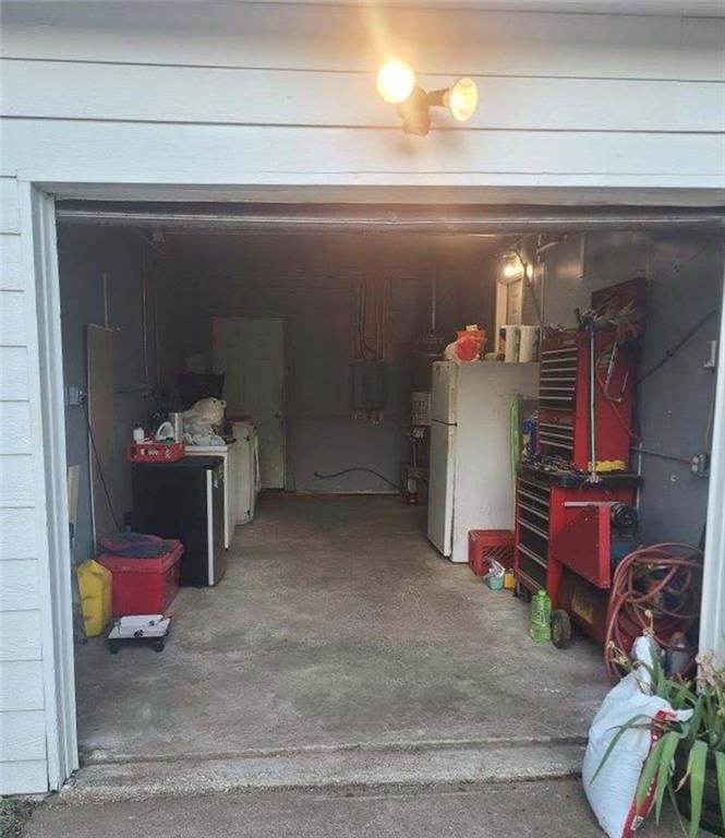 17233 Chestnut Drive — photo 16