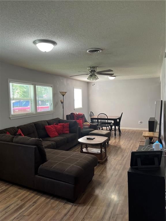 17233 Chestnut Drive — photo 3