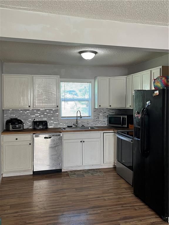 17233 Chestnut Drive — photo 8