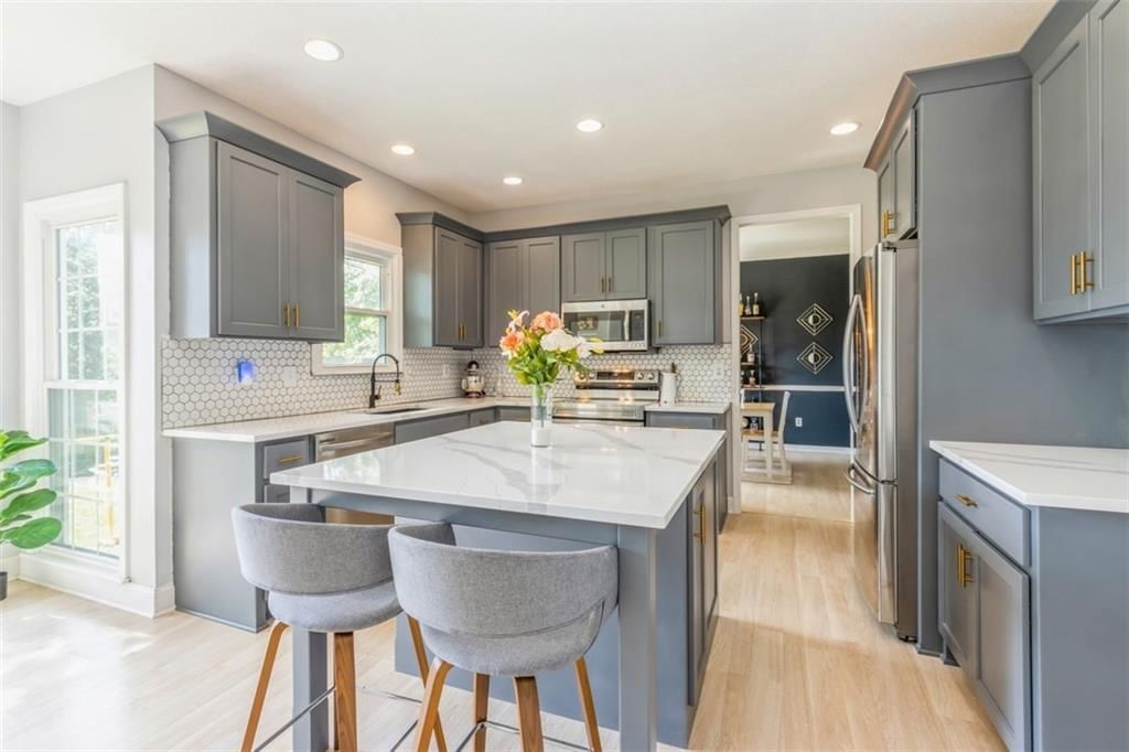 12800 Garnett Street — photo 11
