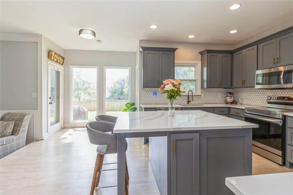 12800 Garnett Street — photo 12
