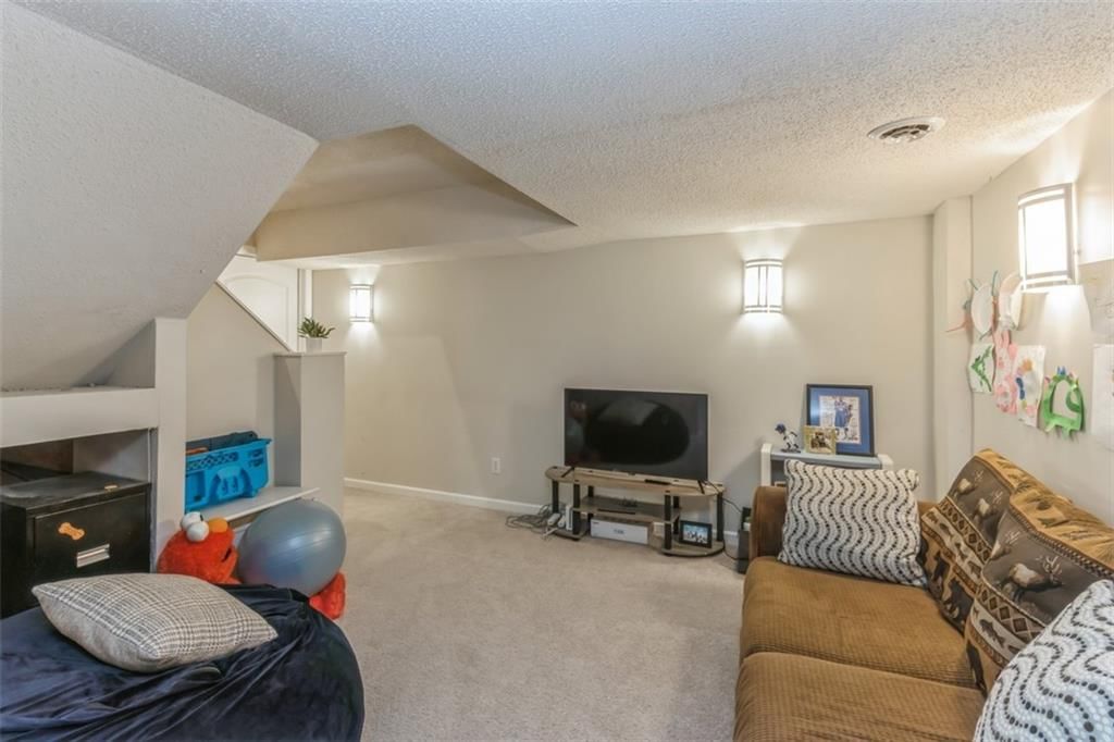 12800 Garnett Street — photo 30