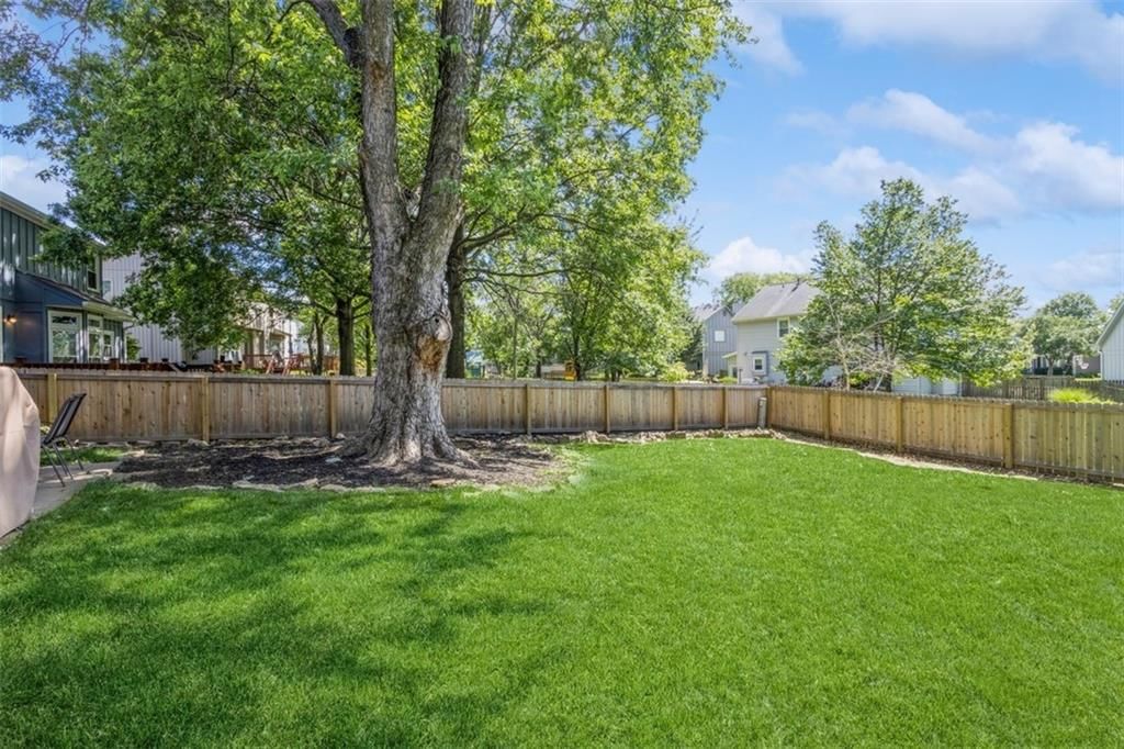 12800 Garnett Street — photo 36