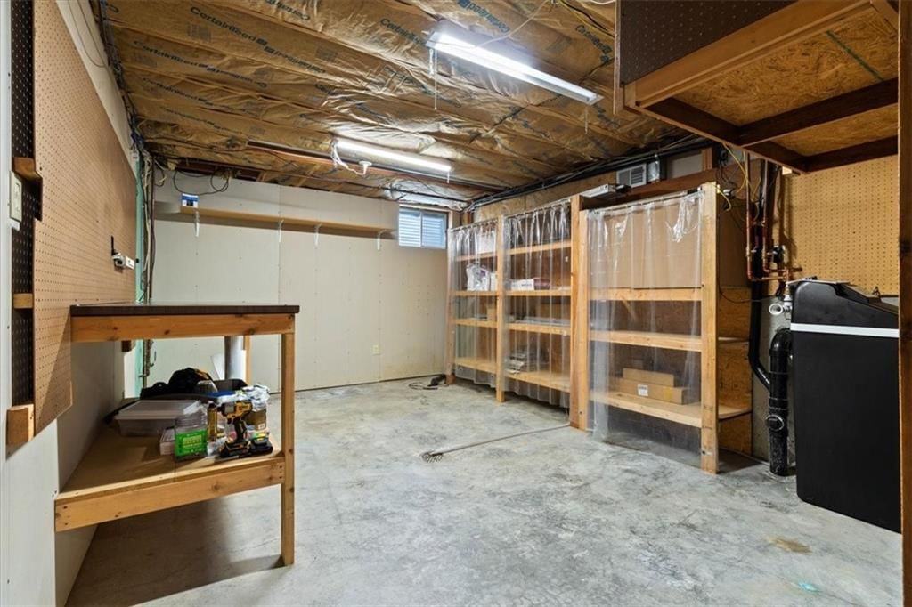 932 E Oakview Street — photo 24