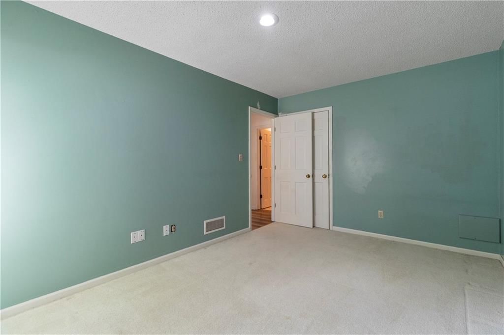 14228 S Sycamore Drive — photo 23