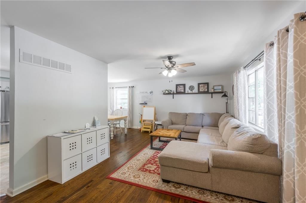 8004 NE 57th Street — photo 11