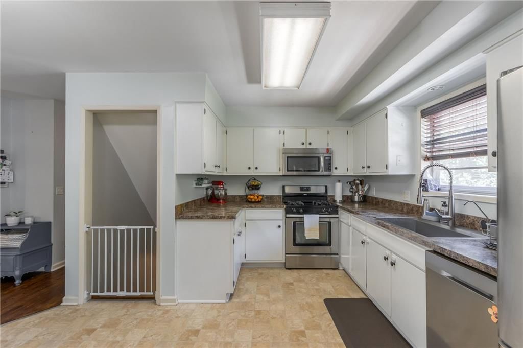 8004 NE 57th Street — photo 13