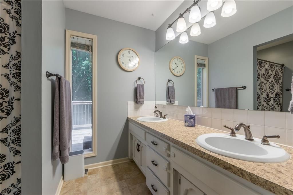 8004 NE 57th Street — photo 19