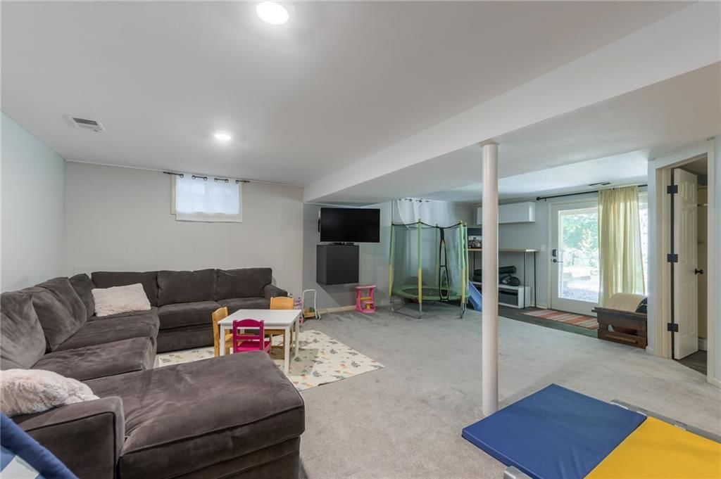 8004 NE 57th Street — photo 26