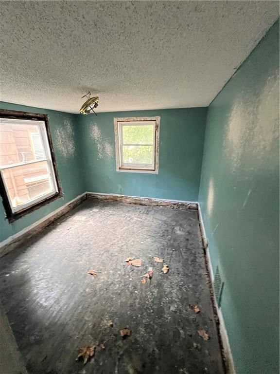 319 Indiana Avenue — photo 14