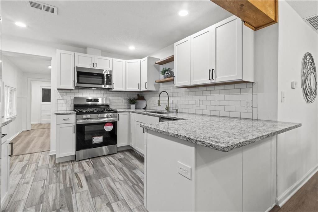 6800 N Holmes Street — photo 9