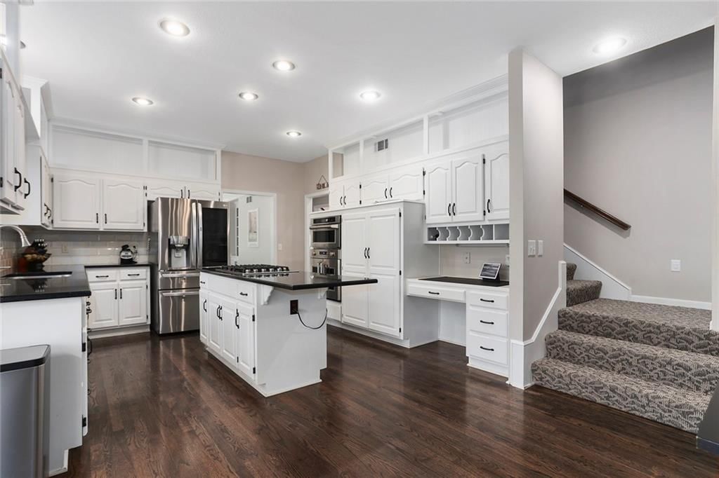 5700 N Woodland Point — photo 10