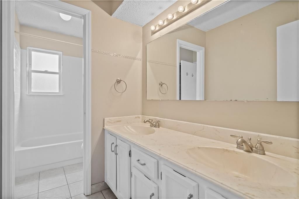 16237 W 132nd Street — photo 20