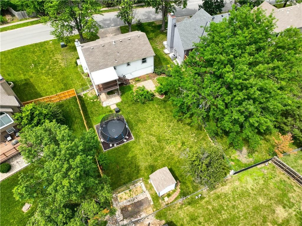 16237 W 132nd Street — photo 31