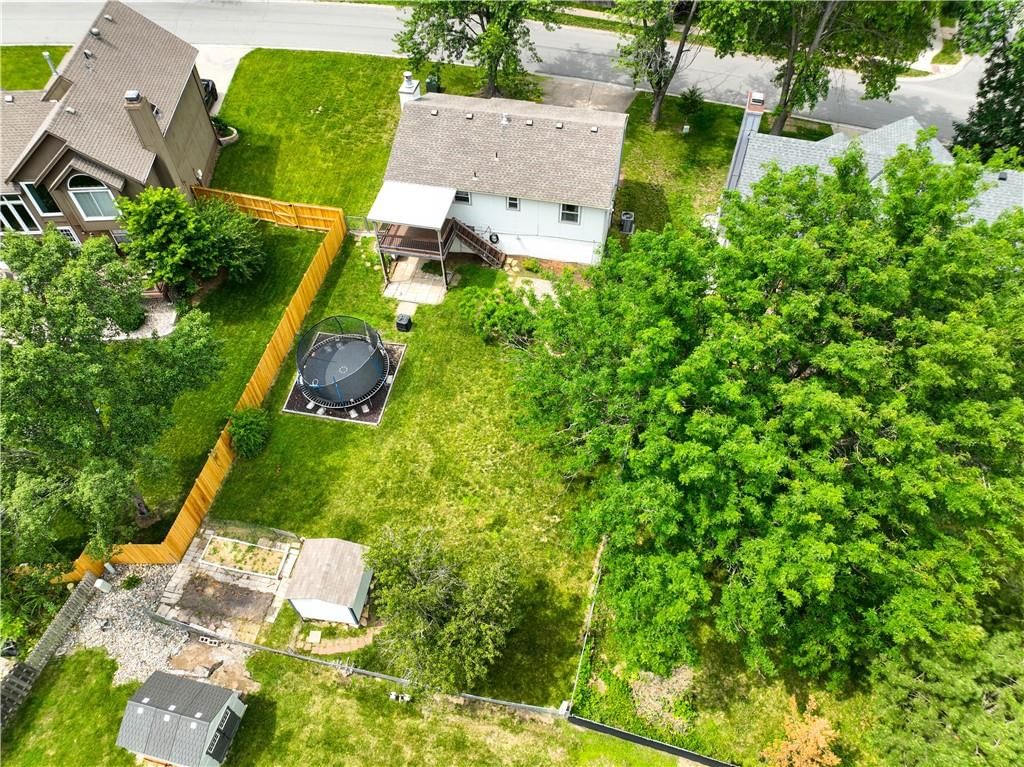 16237 W 132nd Street — photo 33