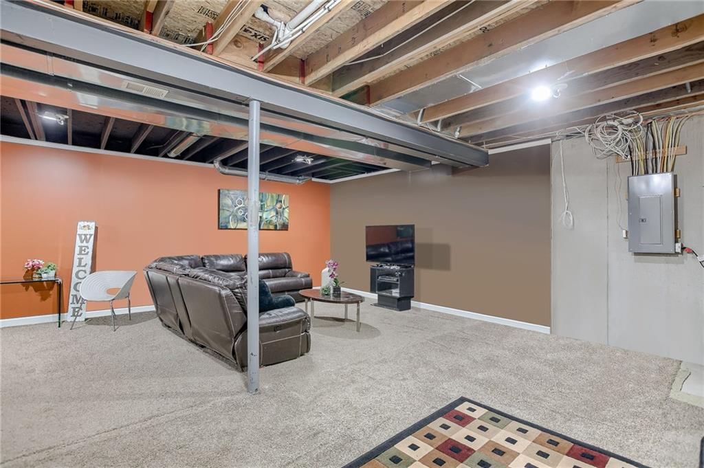 8815 N Saint Clair Avenue — photo 47