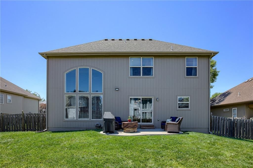 8815 N Saint Clair Avenue — photo 52