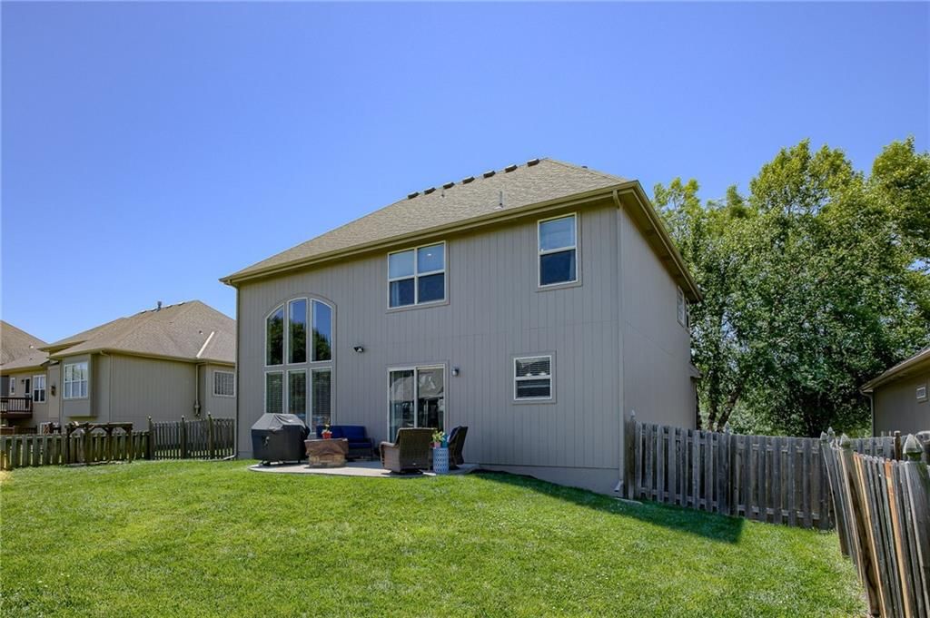 8815 N Saint Clair Avenue — photo 53
