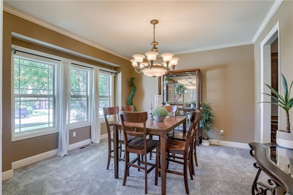 8815 N Saint Clair Avenue — photo 7