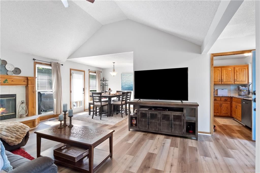 6523 NW Sioux Drive — photo 16