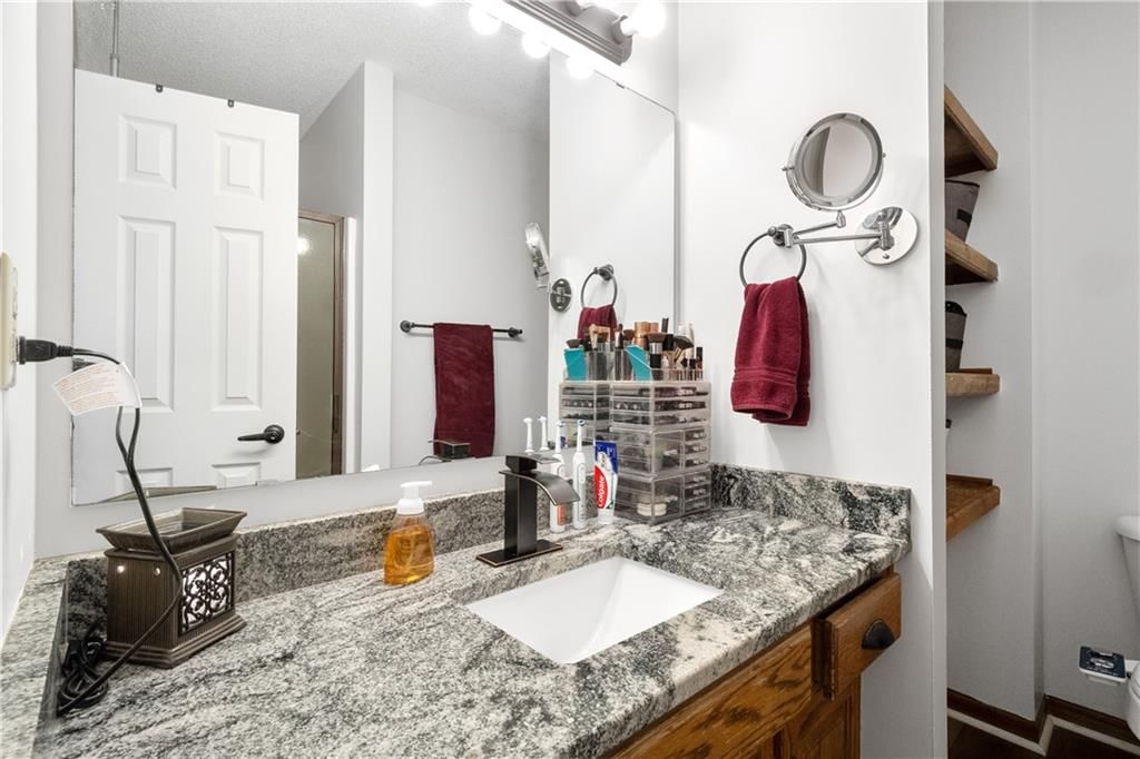 6523 NW Sioux Drive — photo 19