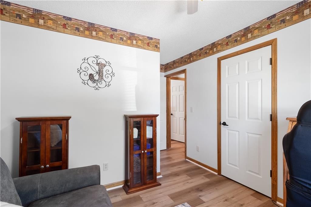 6523 NW Sioux Drive — photo 24