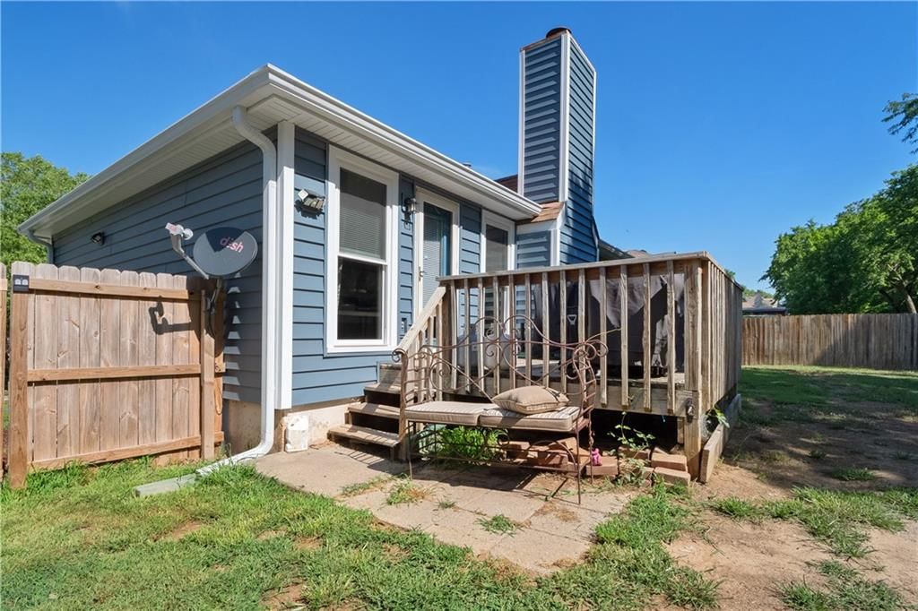 6523 NW Sioux Drive — photo 29