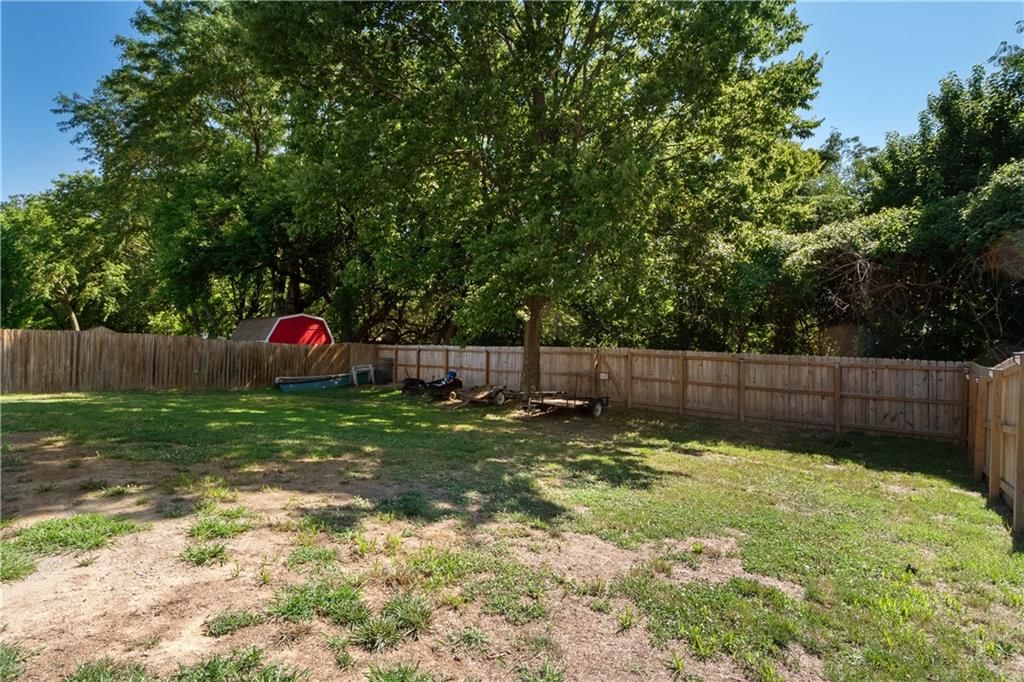 6523 NW Sioux Drive — photo 30