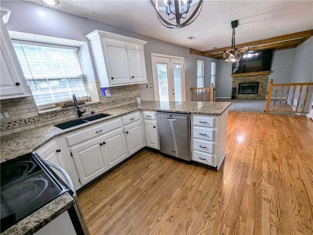 812 NW Rosaceae Drive — photo 12