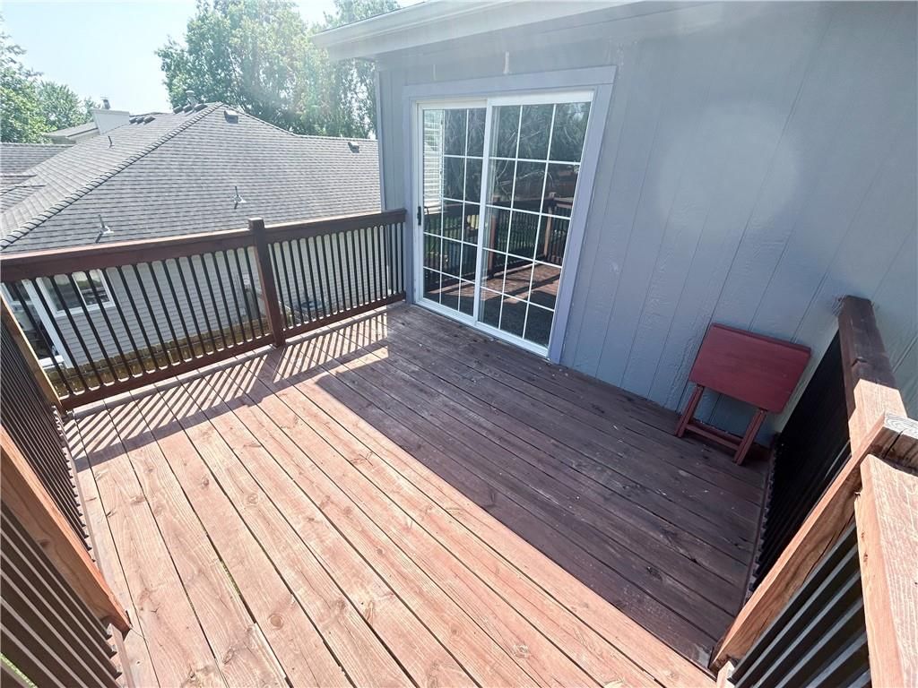 812 NW Rosaceae Drive — photo 28