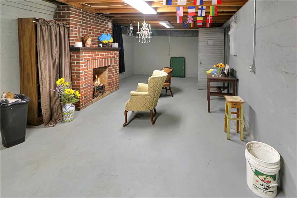 119 W Gay Street — photo 39