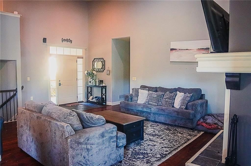 409 Fairway Road — photo 2