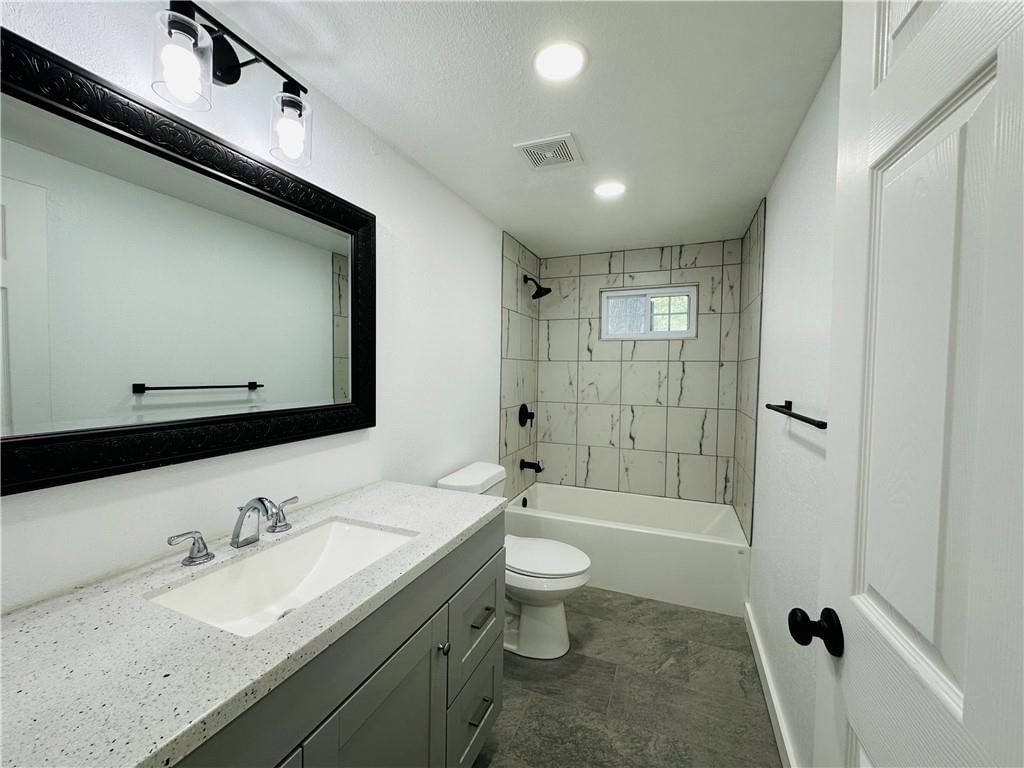 421 E Madison Street — photo 20