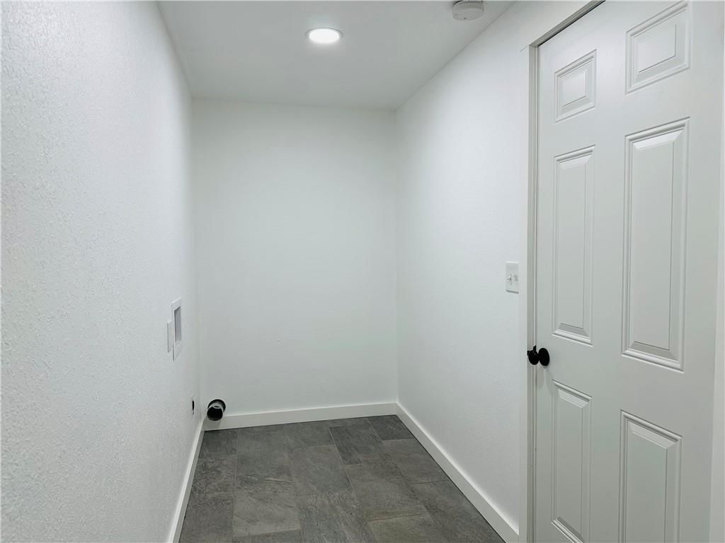 421 E Madison Street — photo 24
