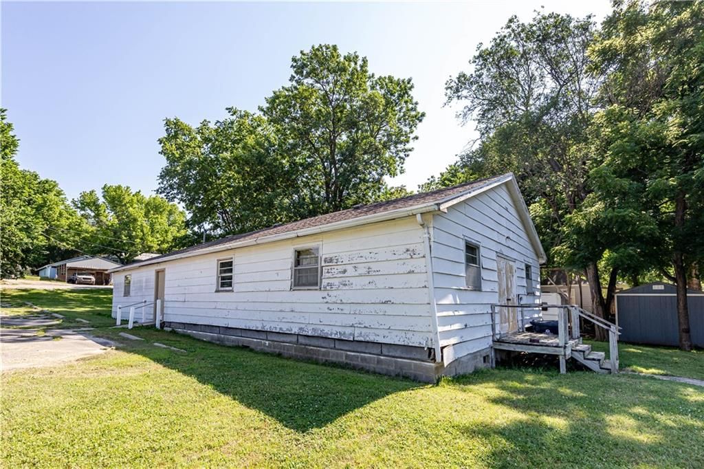 604 E Cedar Street — photo 2