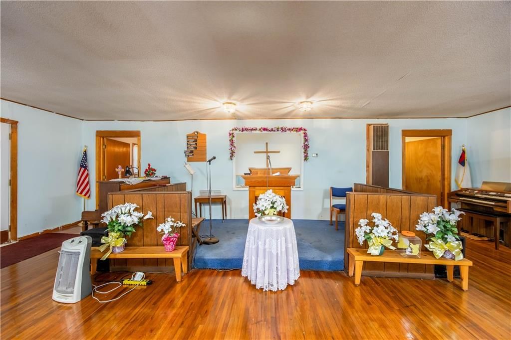 604 E Cedar Street — photo 13