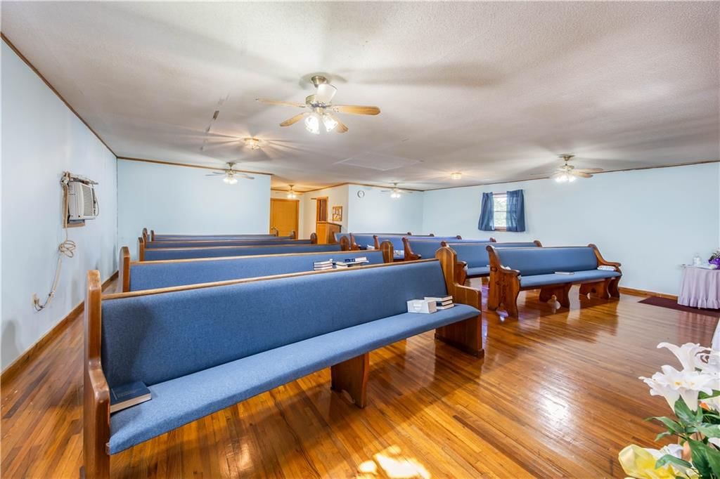 604 E Cedar Street — photo 17