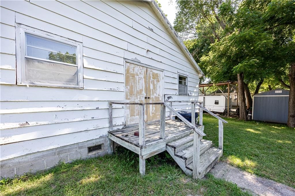 604 E Cedar Street — photo 3