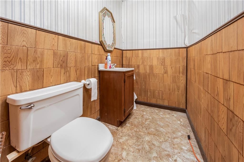 604 E Cedar Street — photo 21