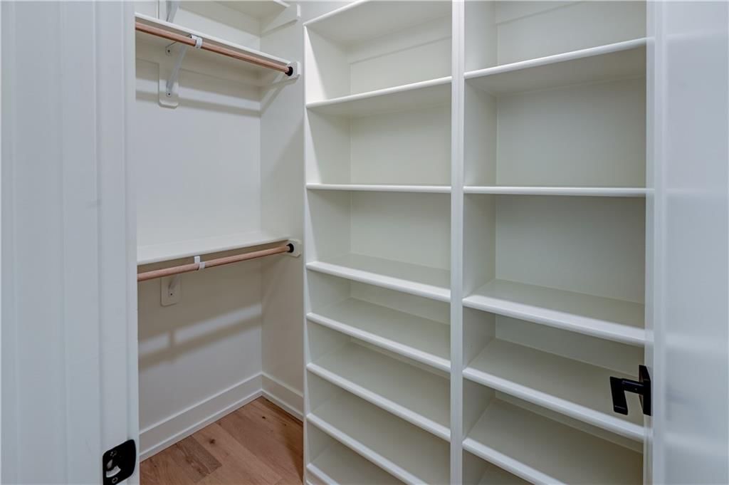3902 W 84th Terrace — photo 41