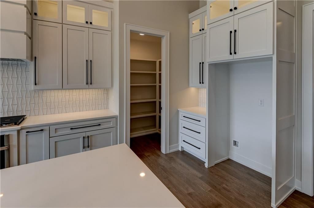 3902 W 84th Terrace — photo 91